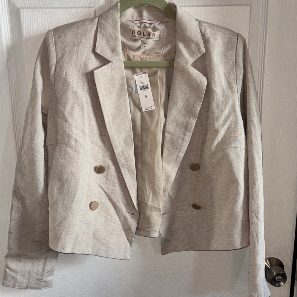 Dolan Women's Beige Double-Breasted Blazer